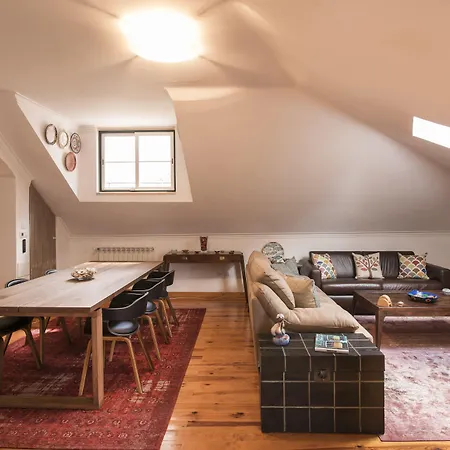Grand Parliament Duplex By Homing Apartment Lisbon