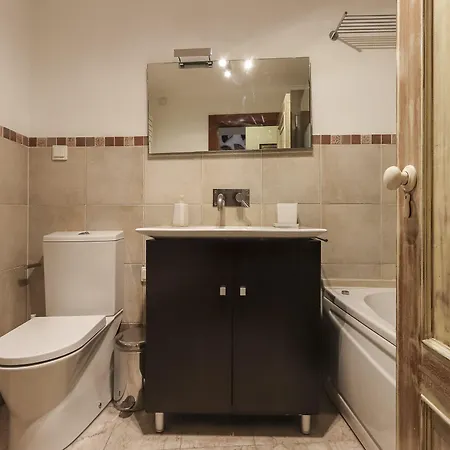 Grand Parliament Duplex By Homing *